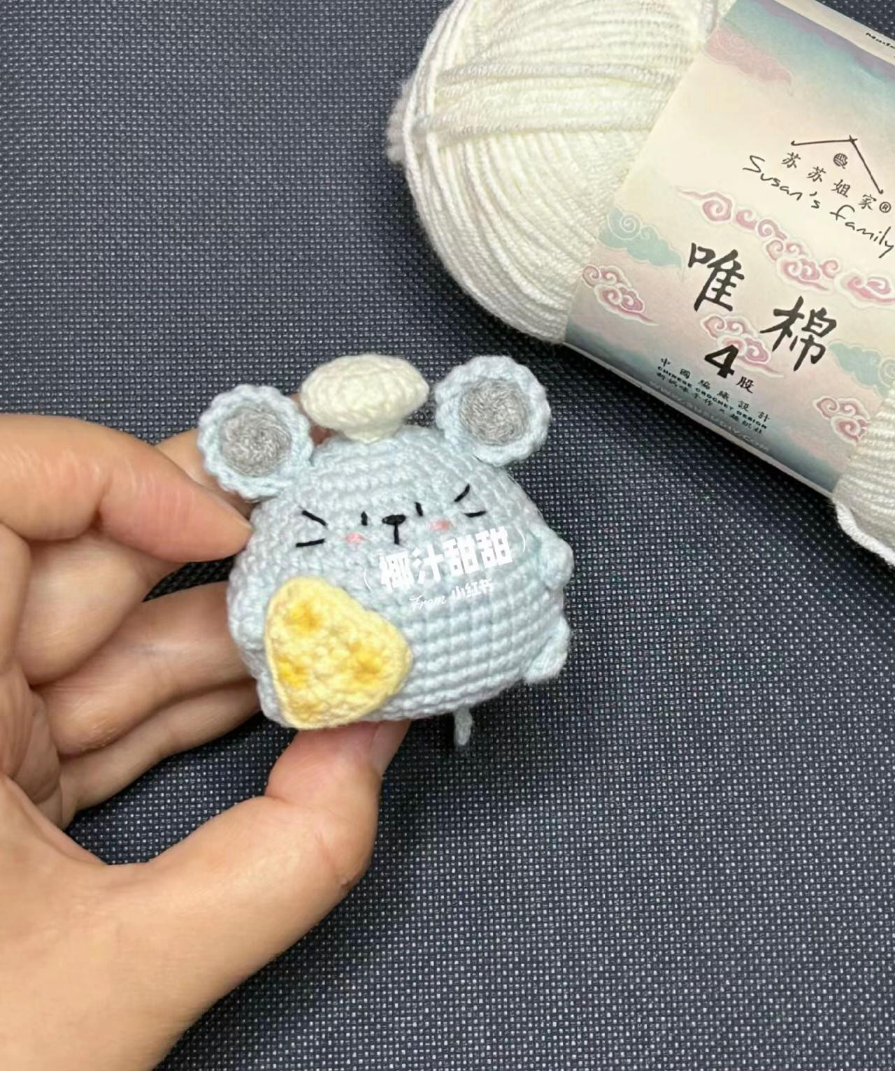 Hướng dẫn móc len chuột đầu bếp dễ thương với bảng chart chi tiết từng phần