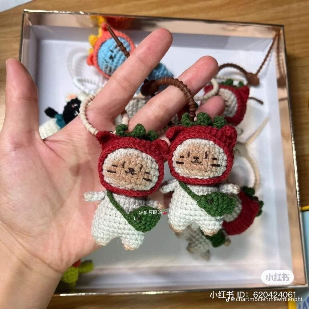 Hướng dẫn móc len con cá và mèo đội mũ cà chua