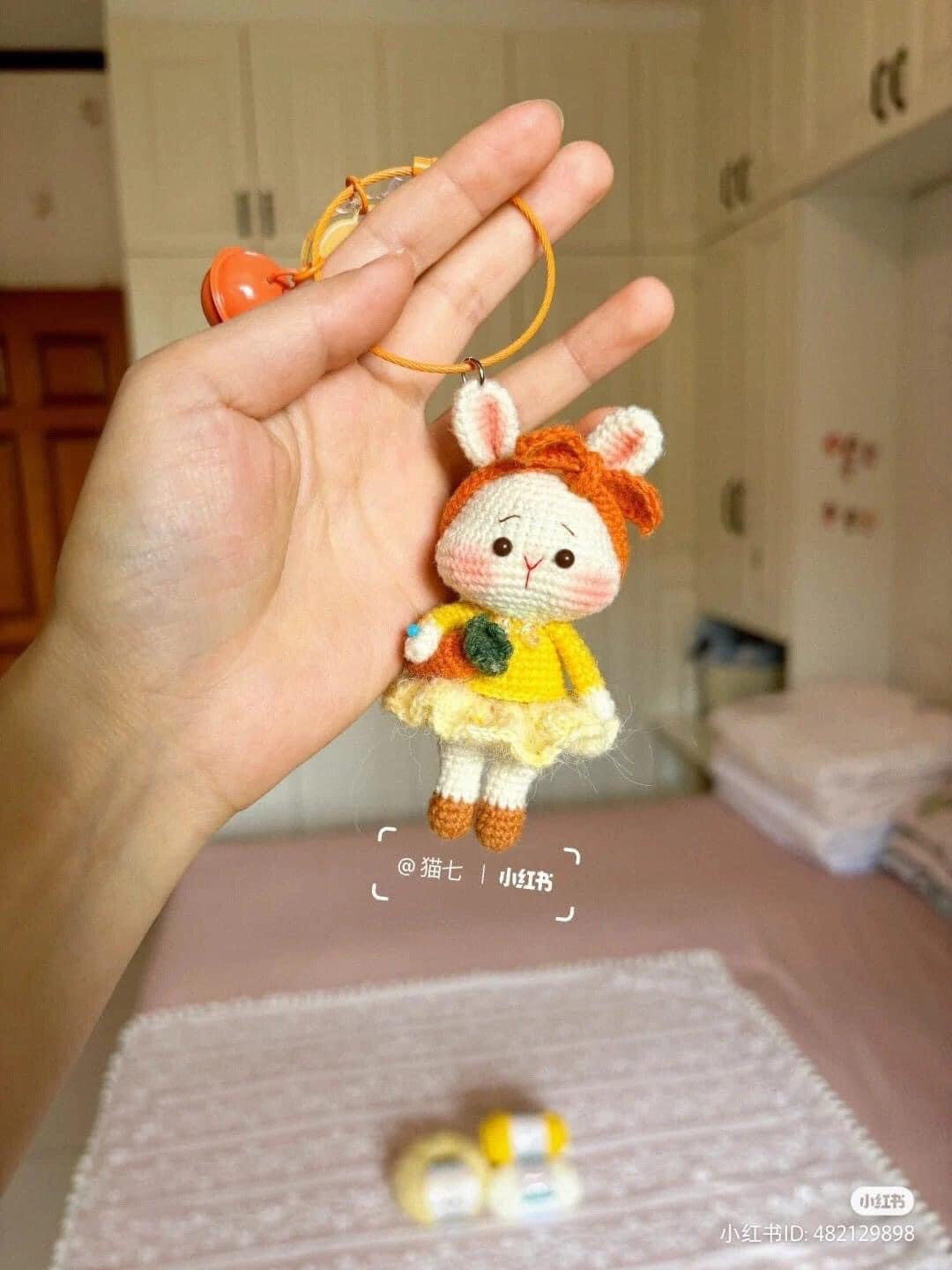 Hướng dẫn móc len con cá và mèo đội mũ cà chua