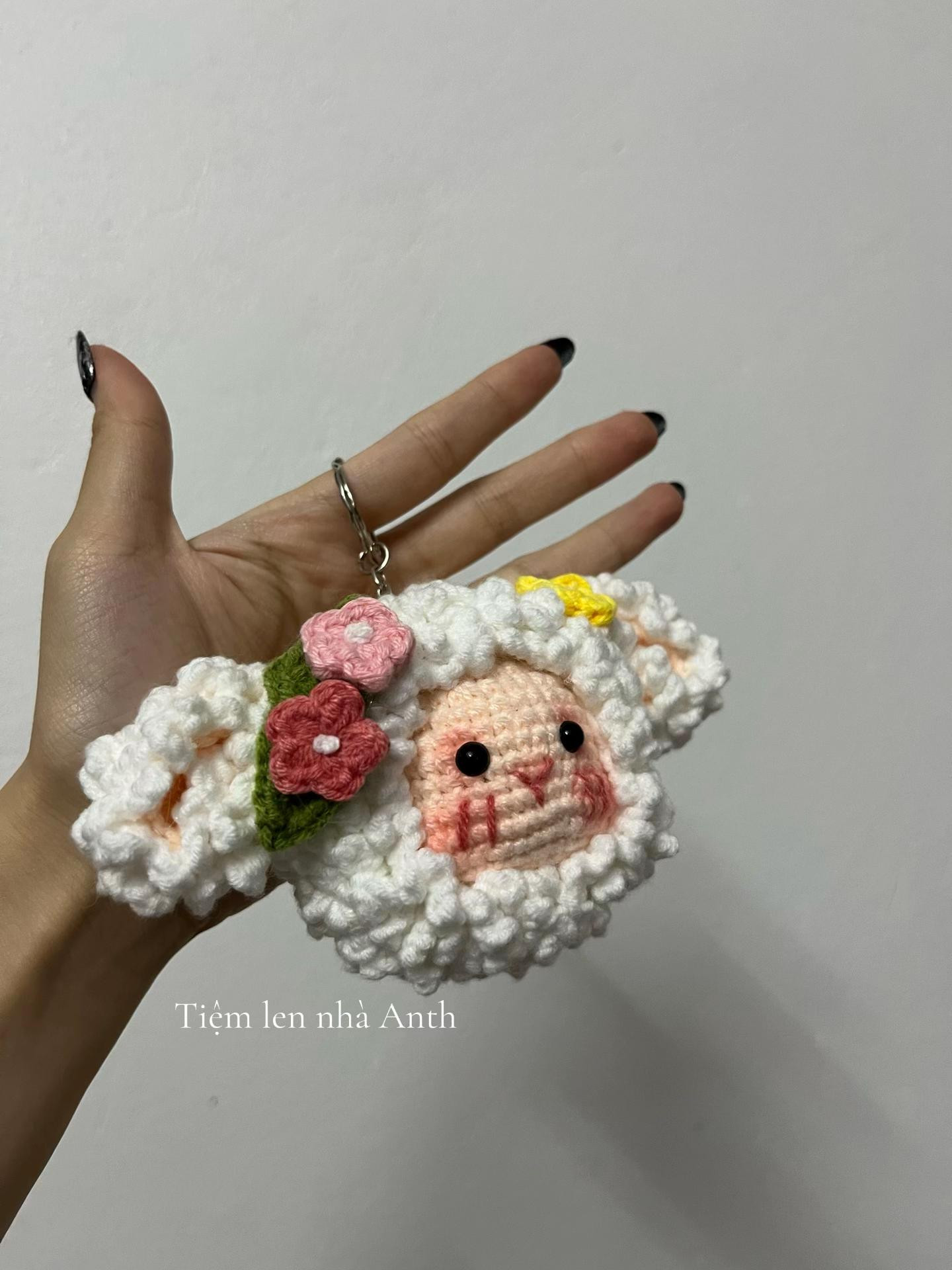 Hướng dẫn móc len Cừu lông xù dễ thương có hoa