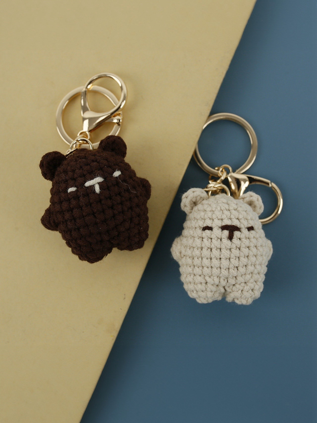 Hướng dẫn móc len gấu bông hình chìa khóa nâu và trắng dễ thương