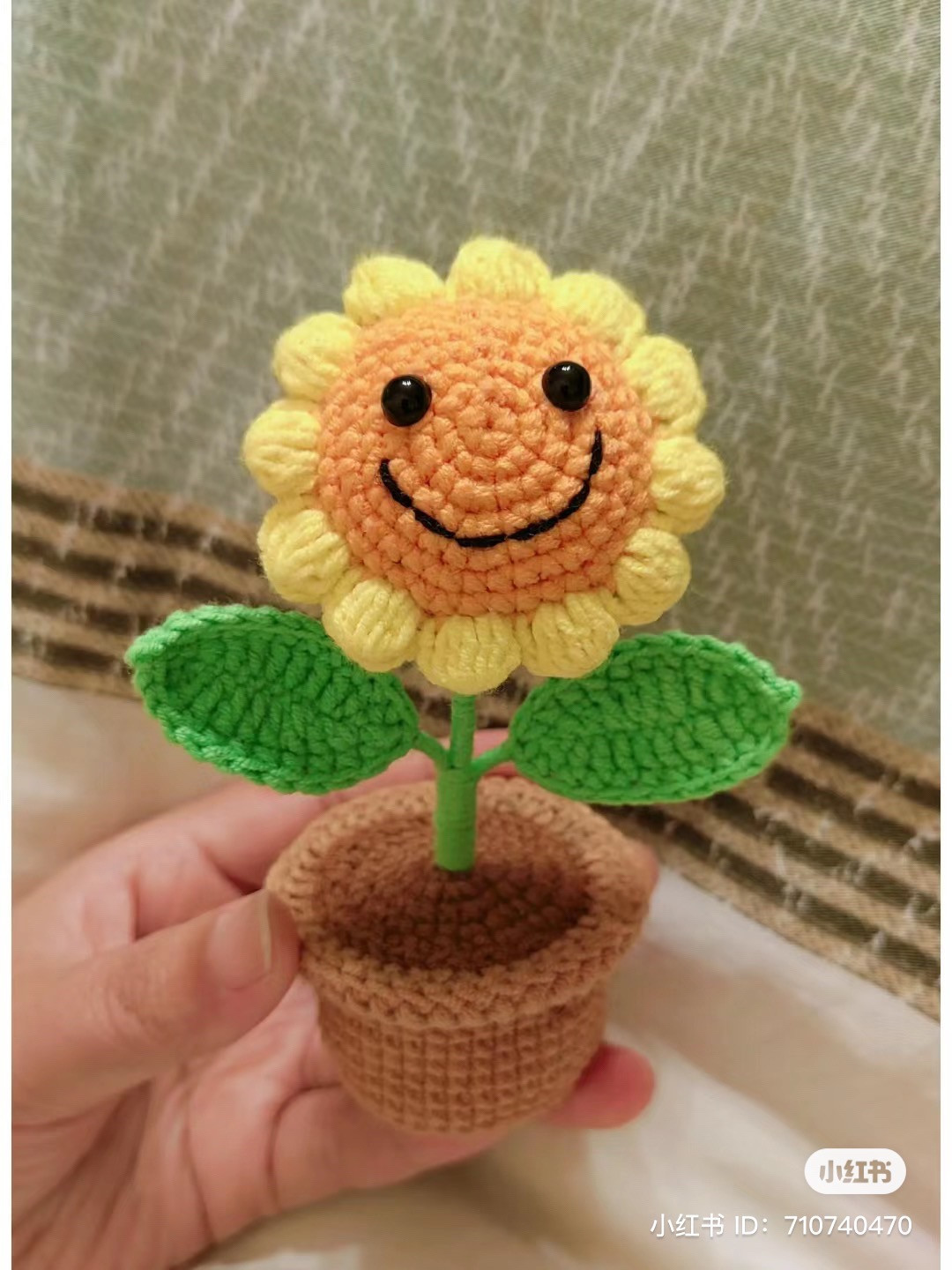 Hướng dẫn móc len hoa hướng dương mặt cười, chậu và đất chi tiết