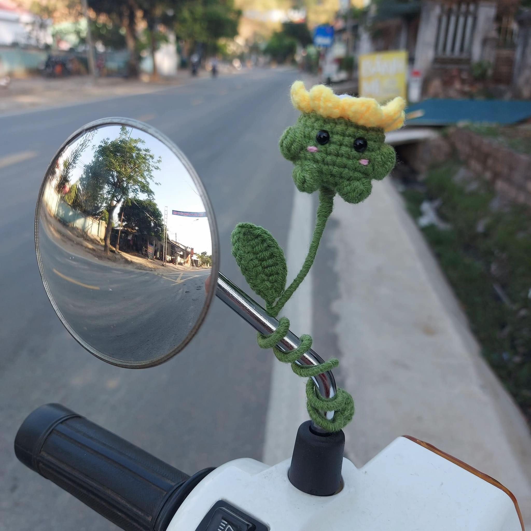 Hướng dẫn móc len hoa hướng dương treo gương xe