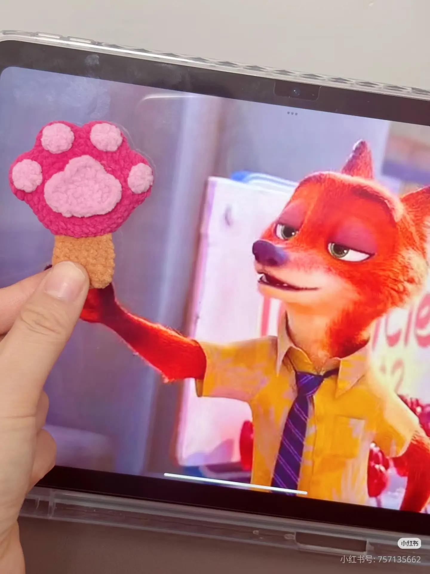 Hướng dẫn móc len Kem Móng Vuốt màu hồng dễ thương