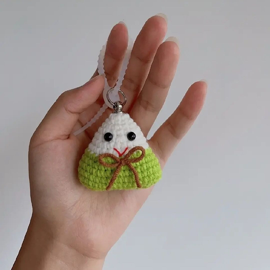 Hướng dẫn móc len mặt dây chuyền Bánh Ú Zongzi dễ thương