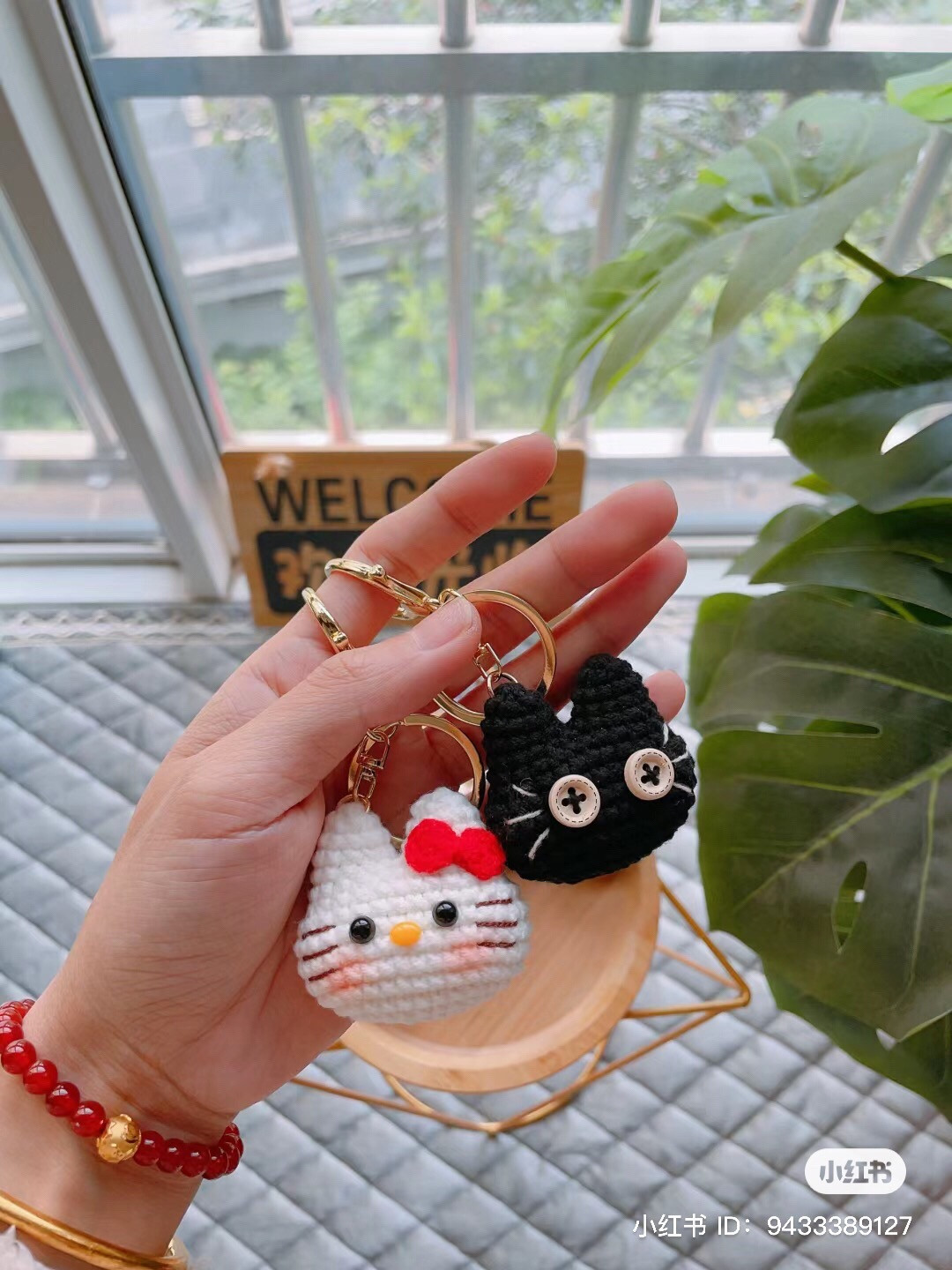 Hướng dẫn móc len mặt dây chuyền Hello Kitty và mèo dễ thương