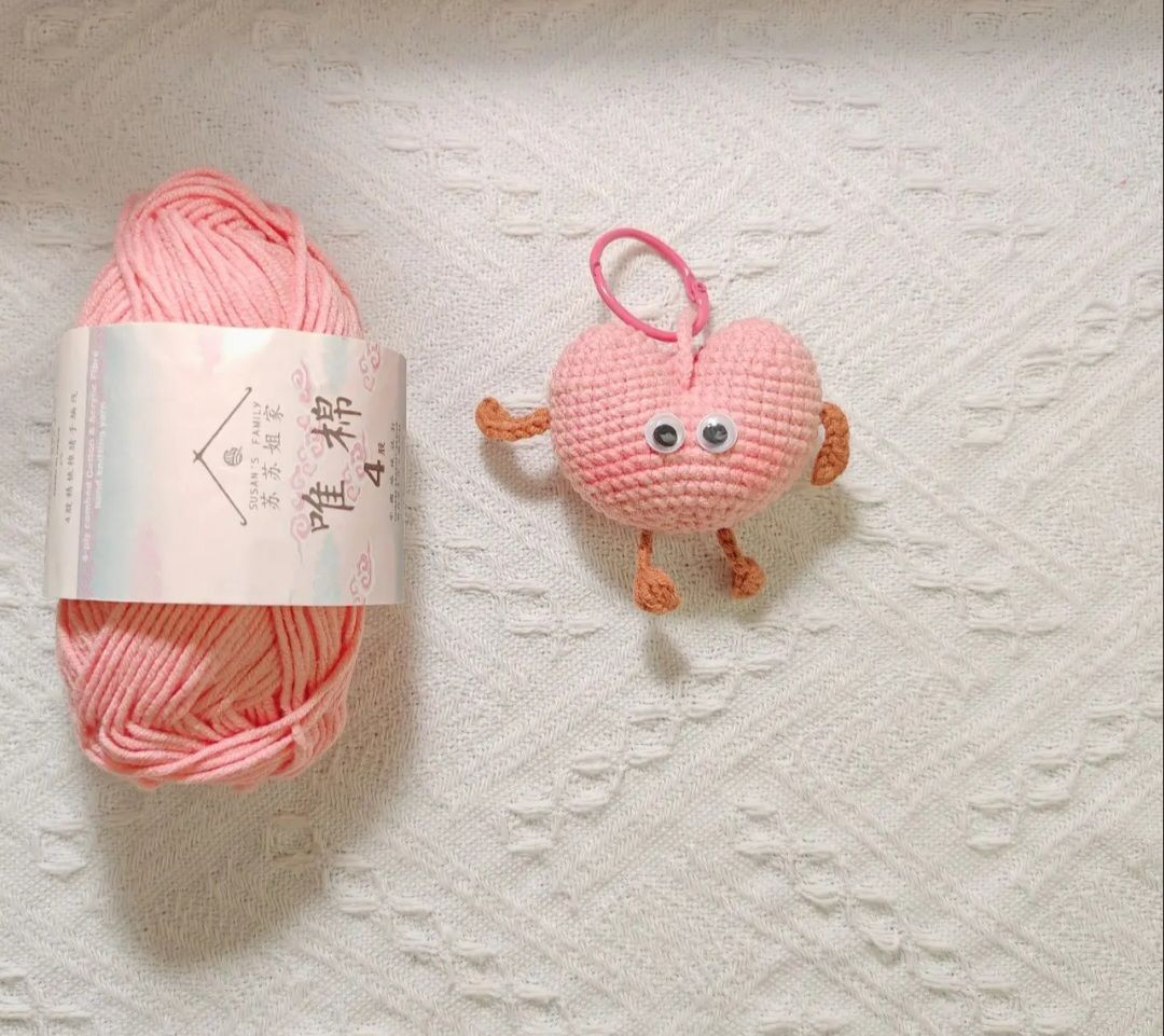 Hướng dẫn móc len mặt dây chuyền tình yêu hình trái tim