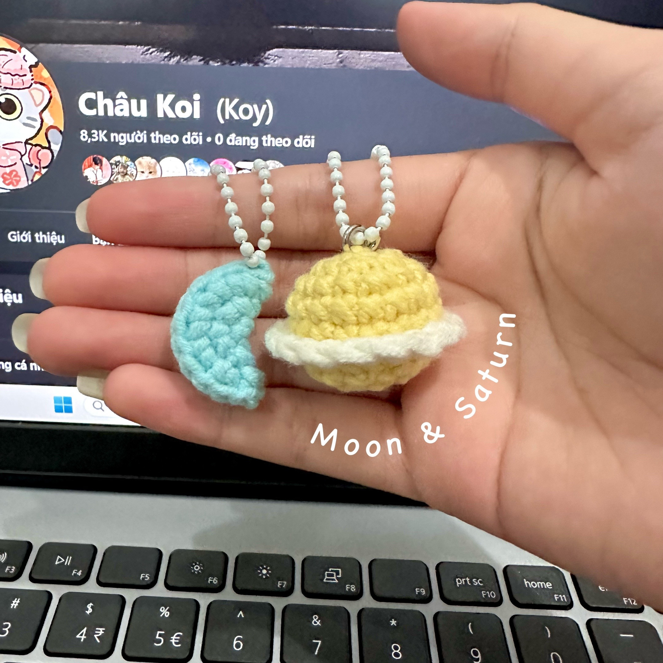 Hướng dẫn móc len mặt trăng và sao Thổ handmade