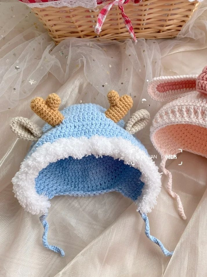 Hướng dẫn móc len mũ tuần lộc màu xanh trắng