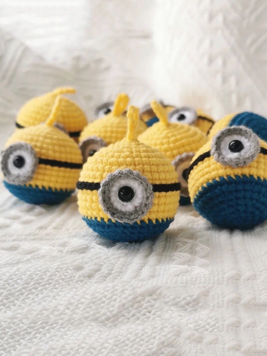 Hướng dẫn móc len nhân vật Minion: Thân tròn, Dây đeo và Kính