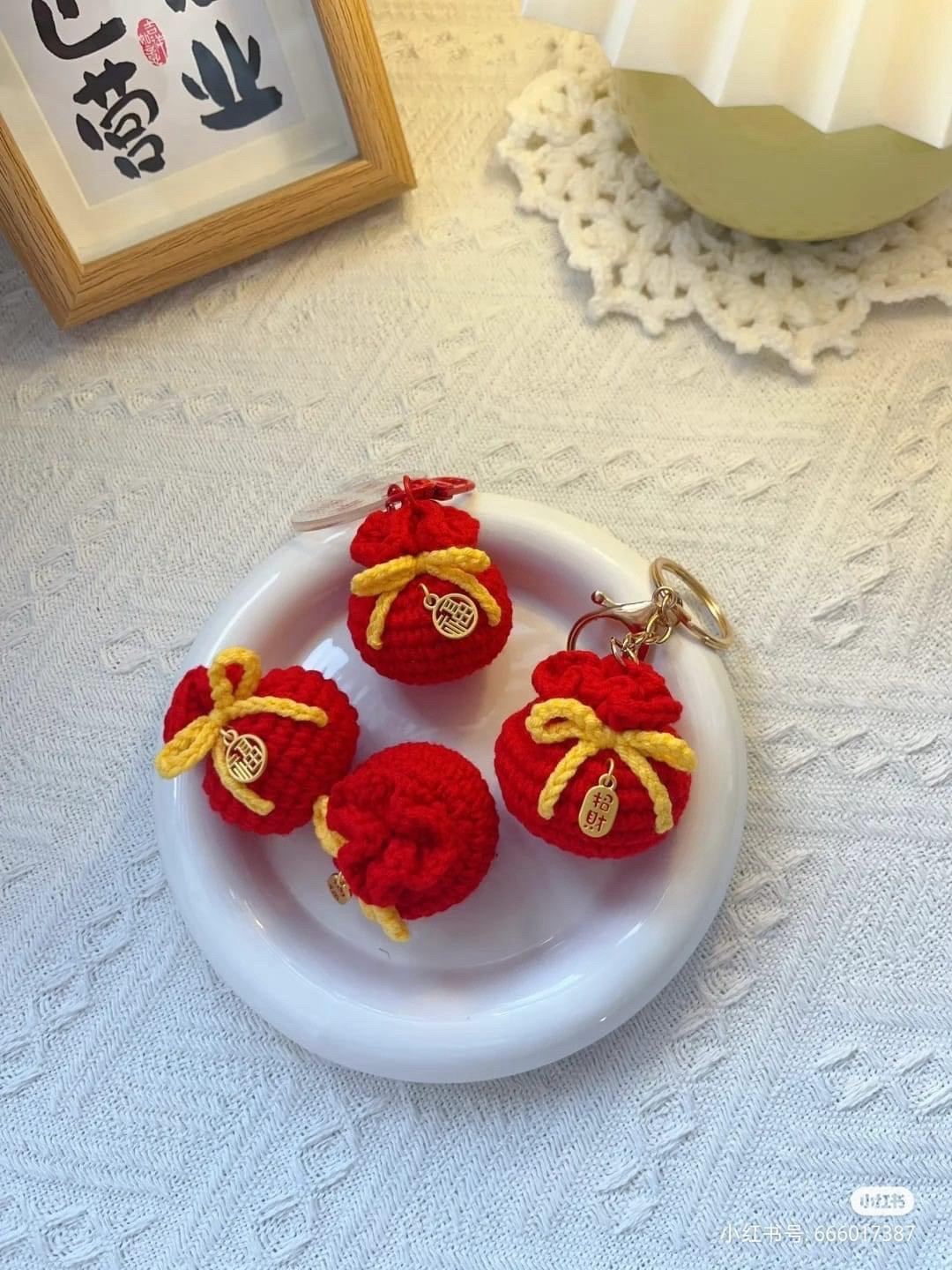 Hướng dẫn móc len Túi tiền Tết màu đỏ vàng may mắn