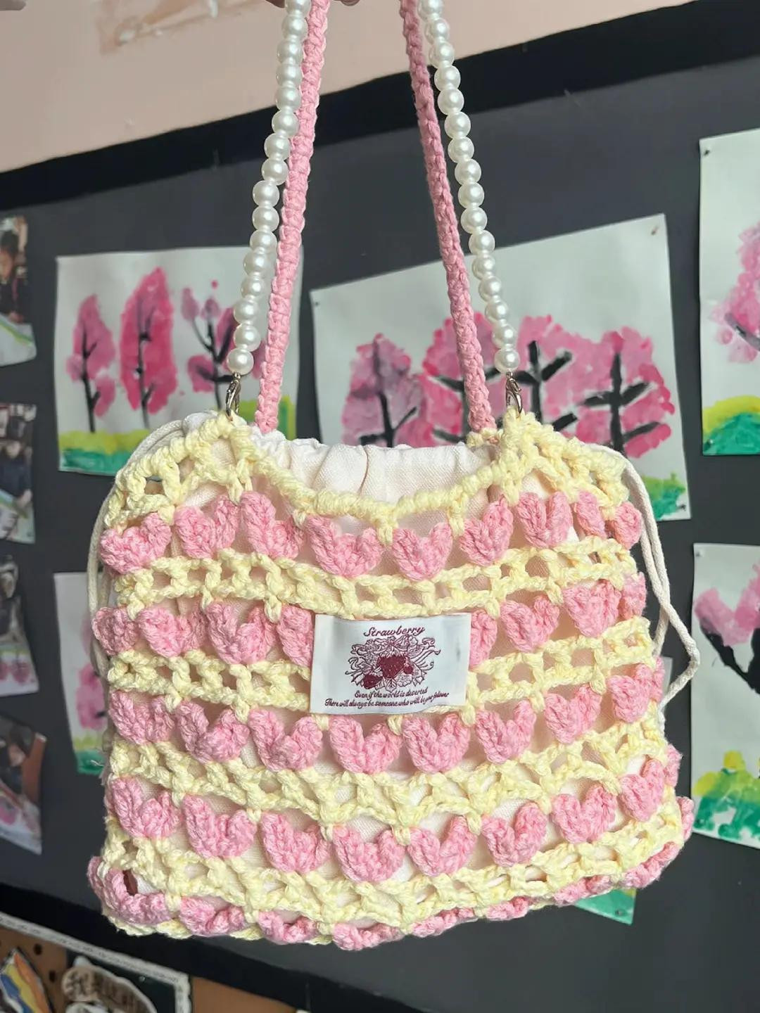 Hướng dẫn móc len túi tote hoa tulip hồng vàng kèm chart mẫu chi tiết