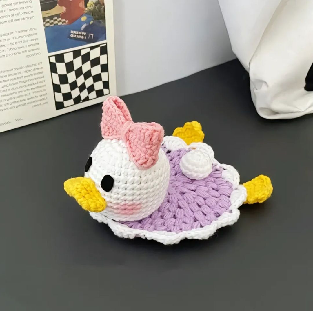 Hướng dẫn móc len vịt Donald và Daisy nằm