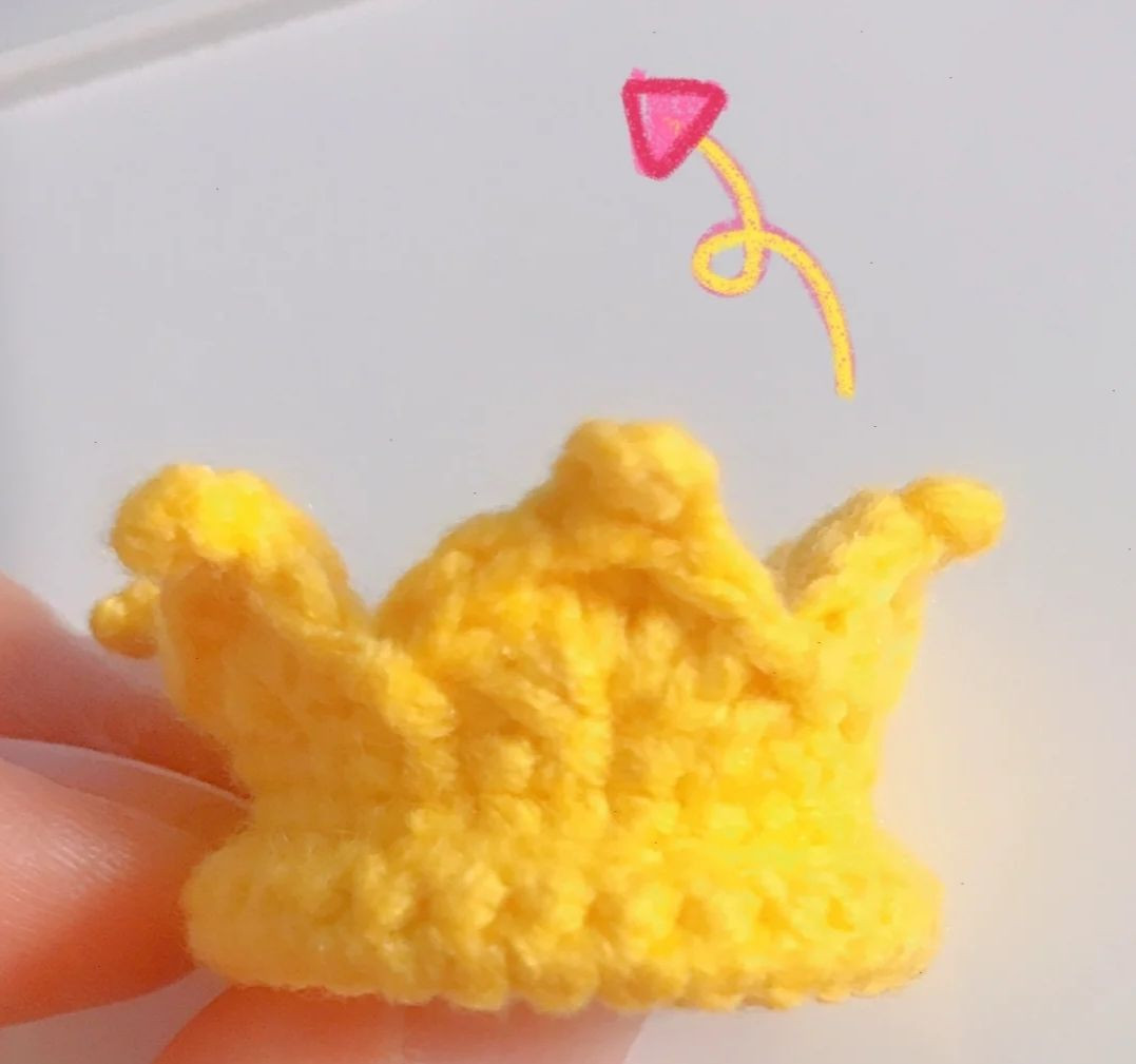 Hướng dẫn móc mũ vương miện vàng cho búp bê