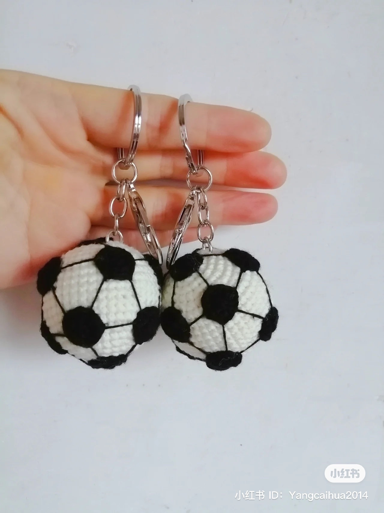 Hướng dẫn móc quả bóng đá và mấu đen