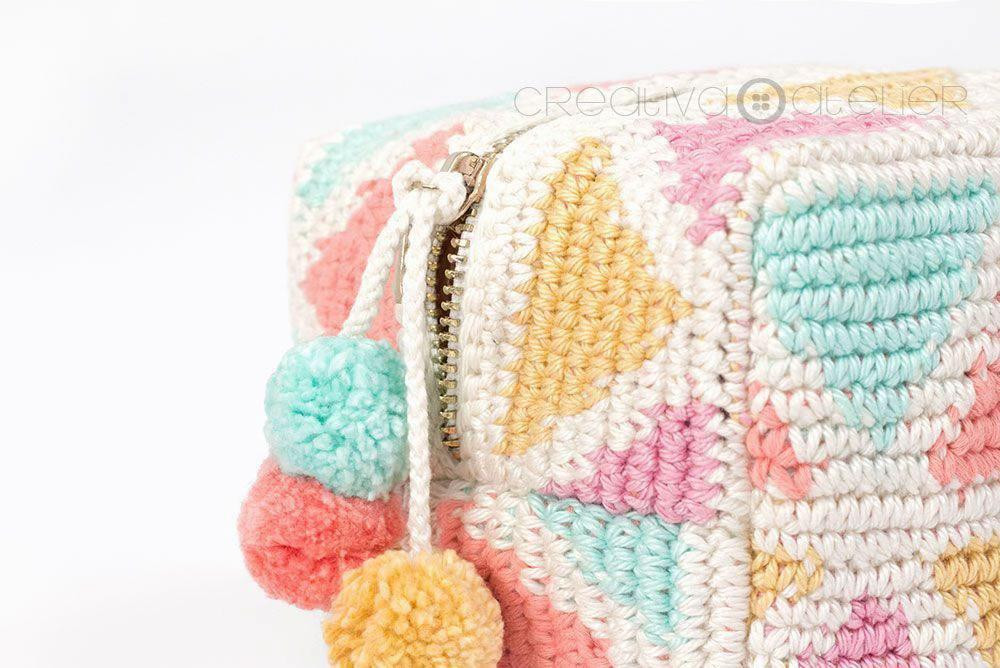 Hướng dẫn móc túi hình hộp màu kẹo ngọt với họa tiết tam giác và tua rua