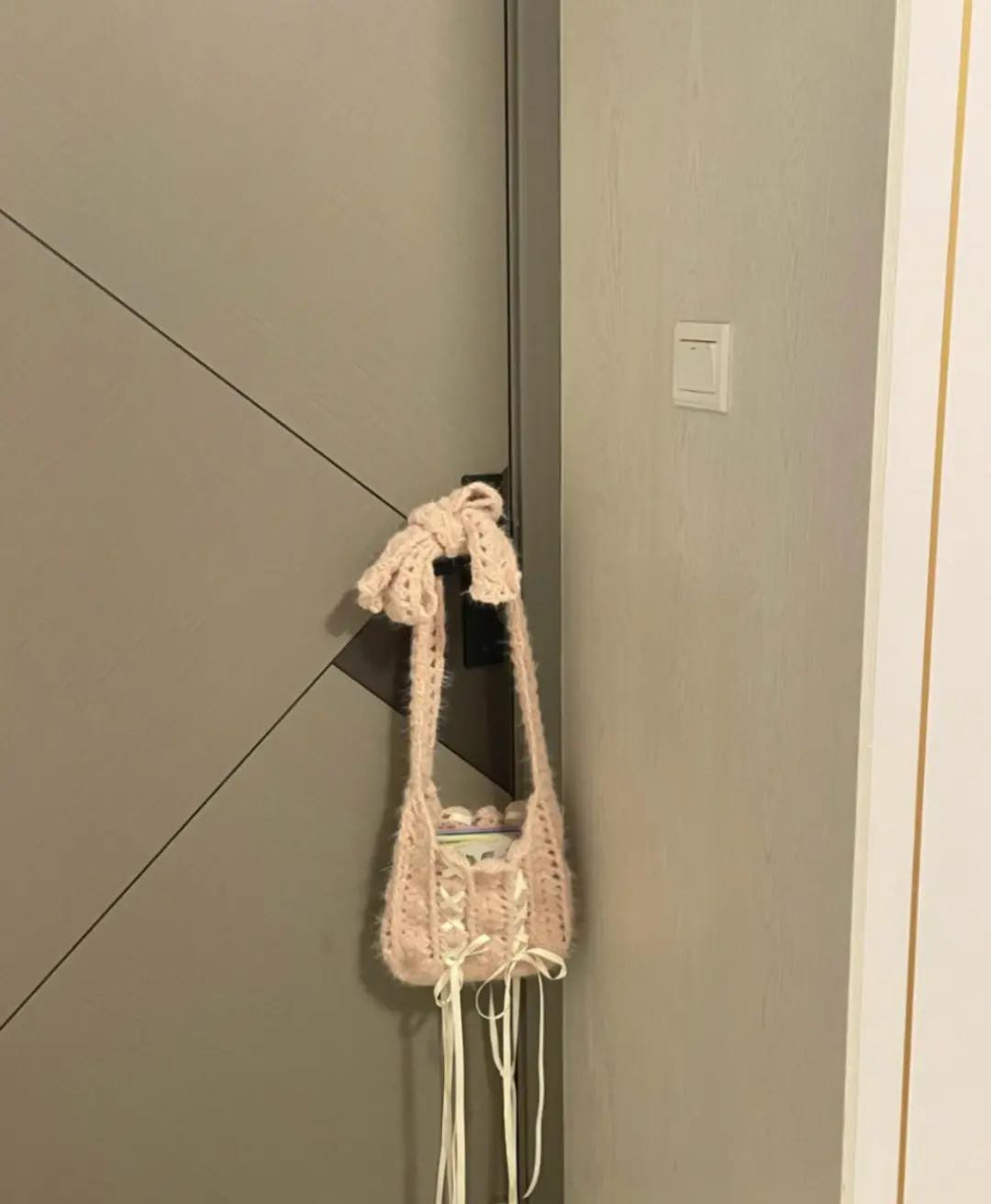 Hướng dẫn móc túi xách nơ bướm màu kem