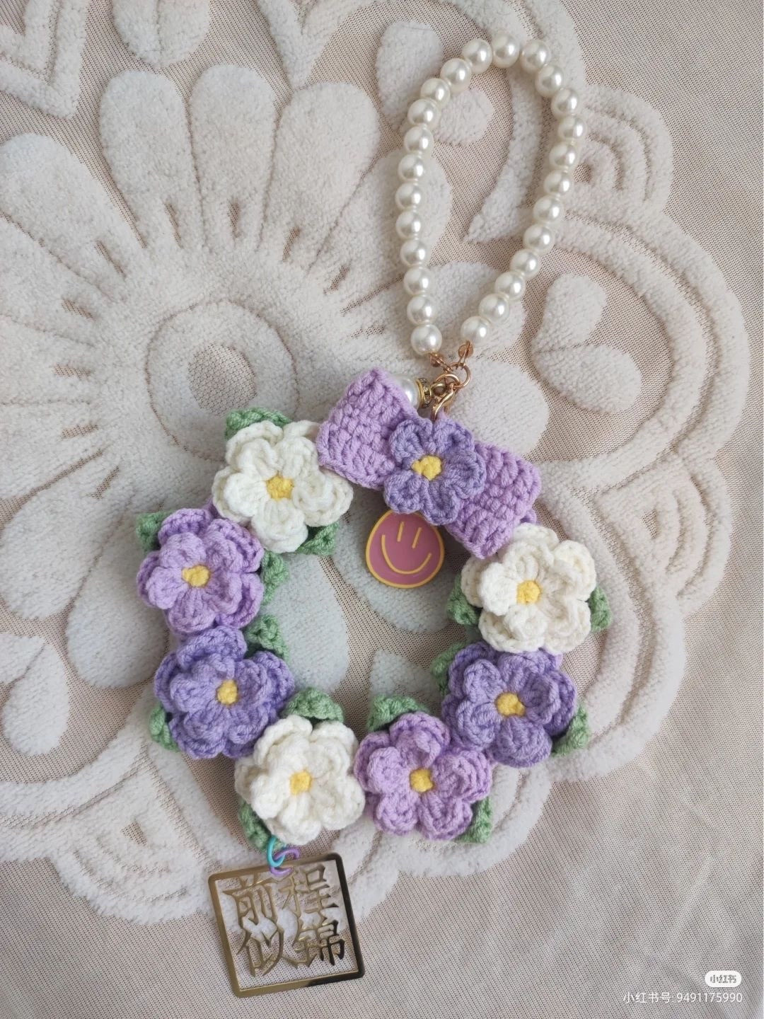 Hướng dẫn móc vòng hoa treo xe màu tím hồng