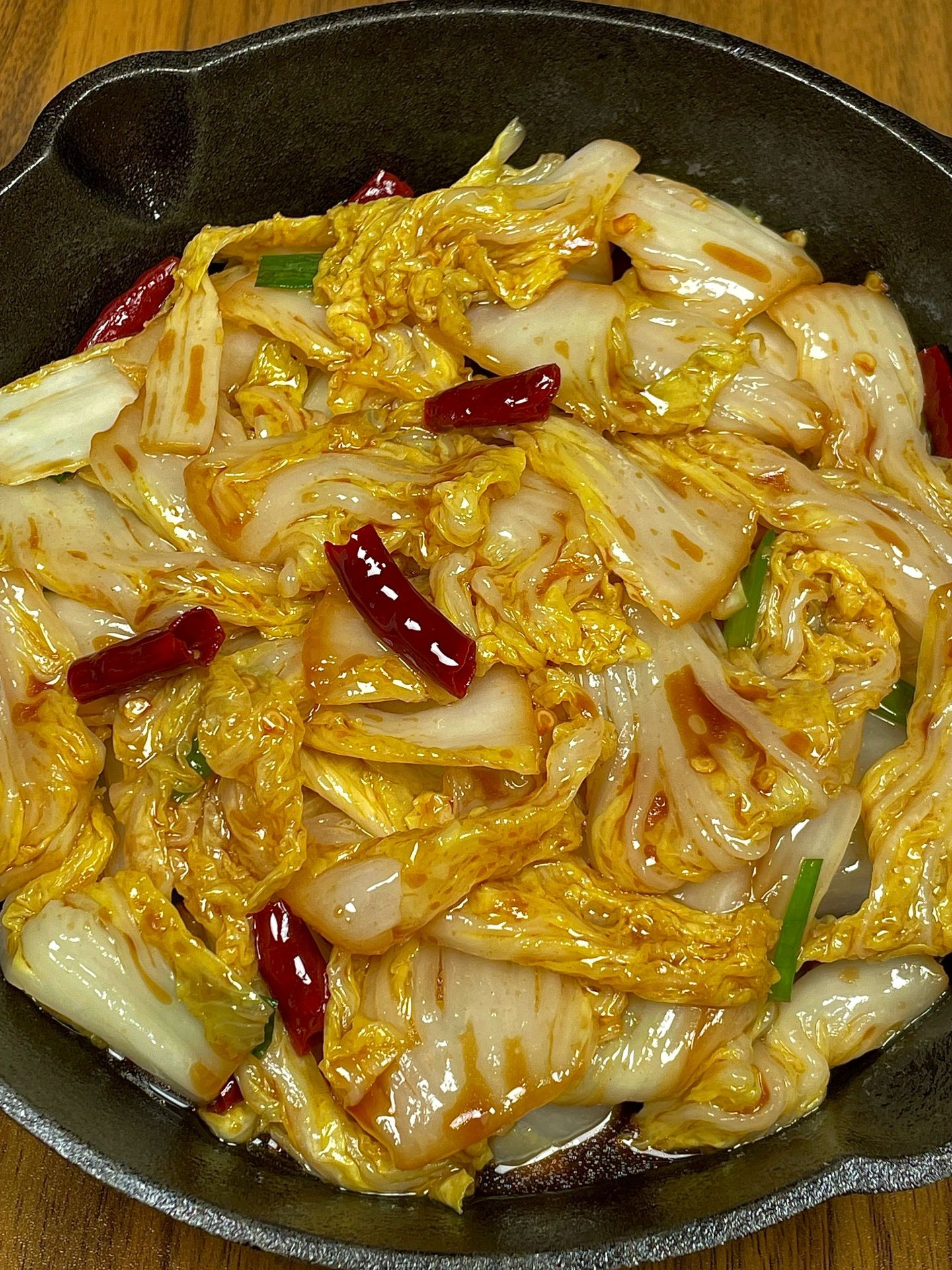 Hướng dẫn nấu món cải thảo xào tỏi ớt đơn giản, ngon miệng