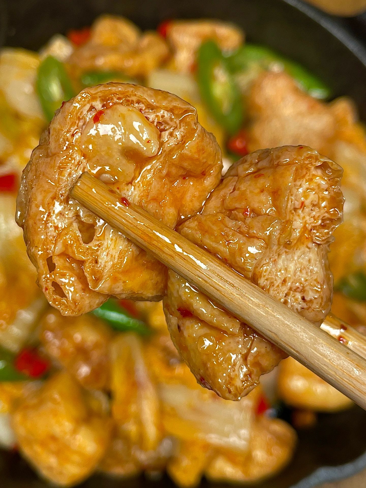 Hướng dẫn nấu món đậu hũ chiên xào cải thảo và ớt chuông