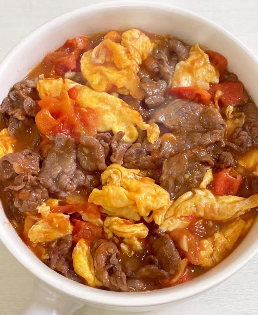 Hướng dẫn nấu món thịt bò xào trứng với cà chua ngon tuyệt