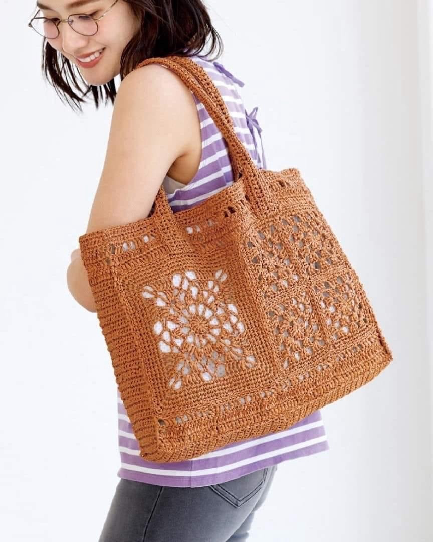 Japanese Crochet Pattern for Brown Flower Motif Tote Bag