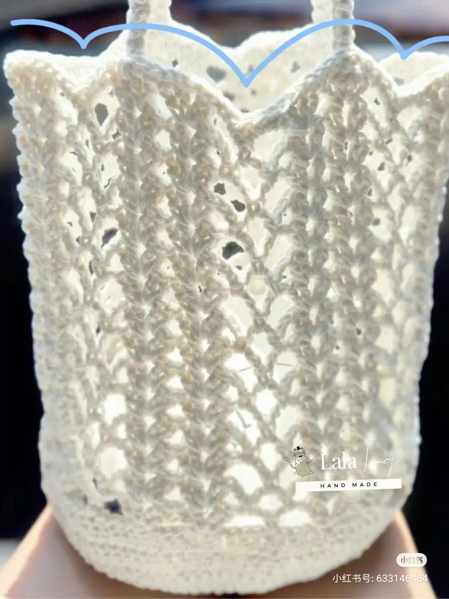 Japanese Crochet Patterns: Round Bag, Glasses Case and Top