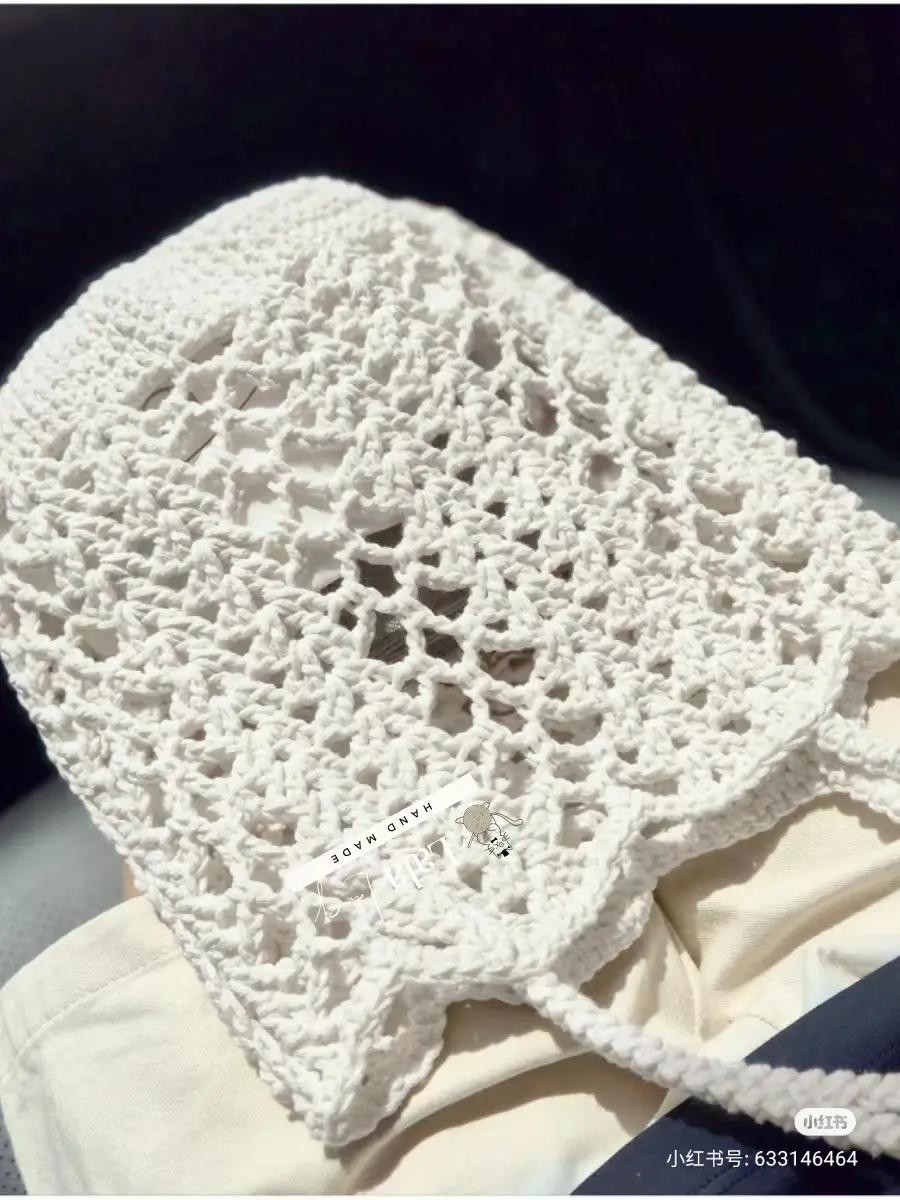 Japanese Crochet Patterns: Round Bag, Glasses Case and Top