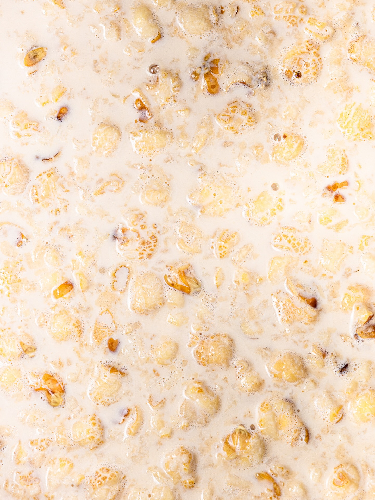 Karamell-Popcorn-Torte mit Schokoboden und Popcorn-Buttercreme