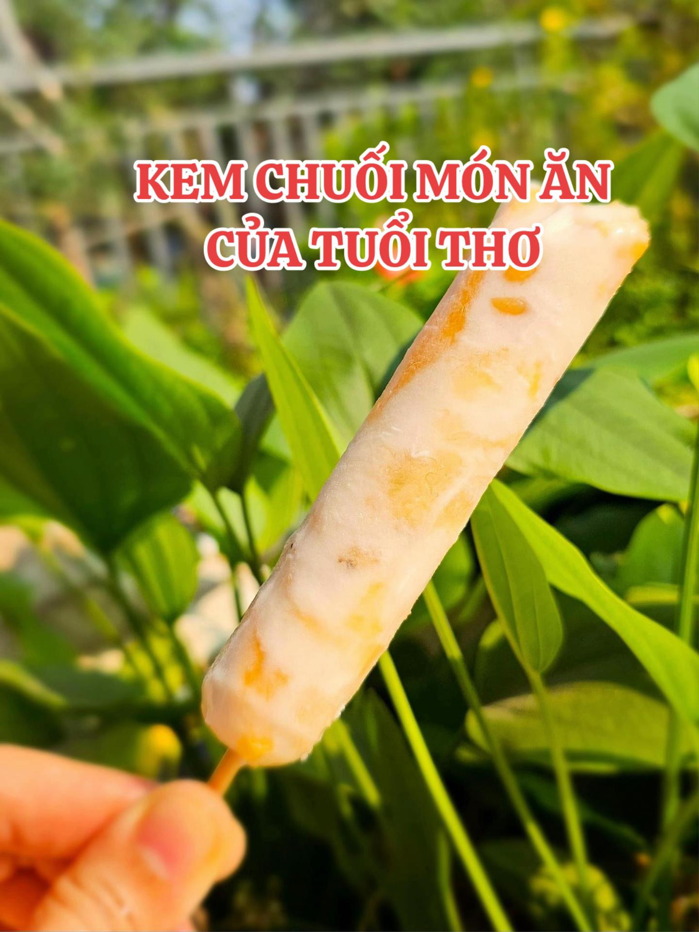 Kem chuối món ăn của tuổi thơ: Công thức làm kem chuối mứt dừa, mít và đậu phộng tại nhà đơn giản