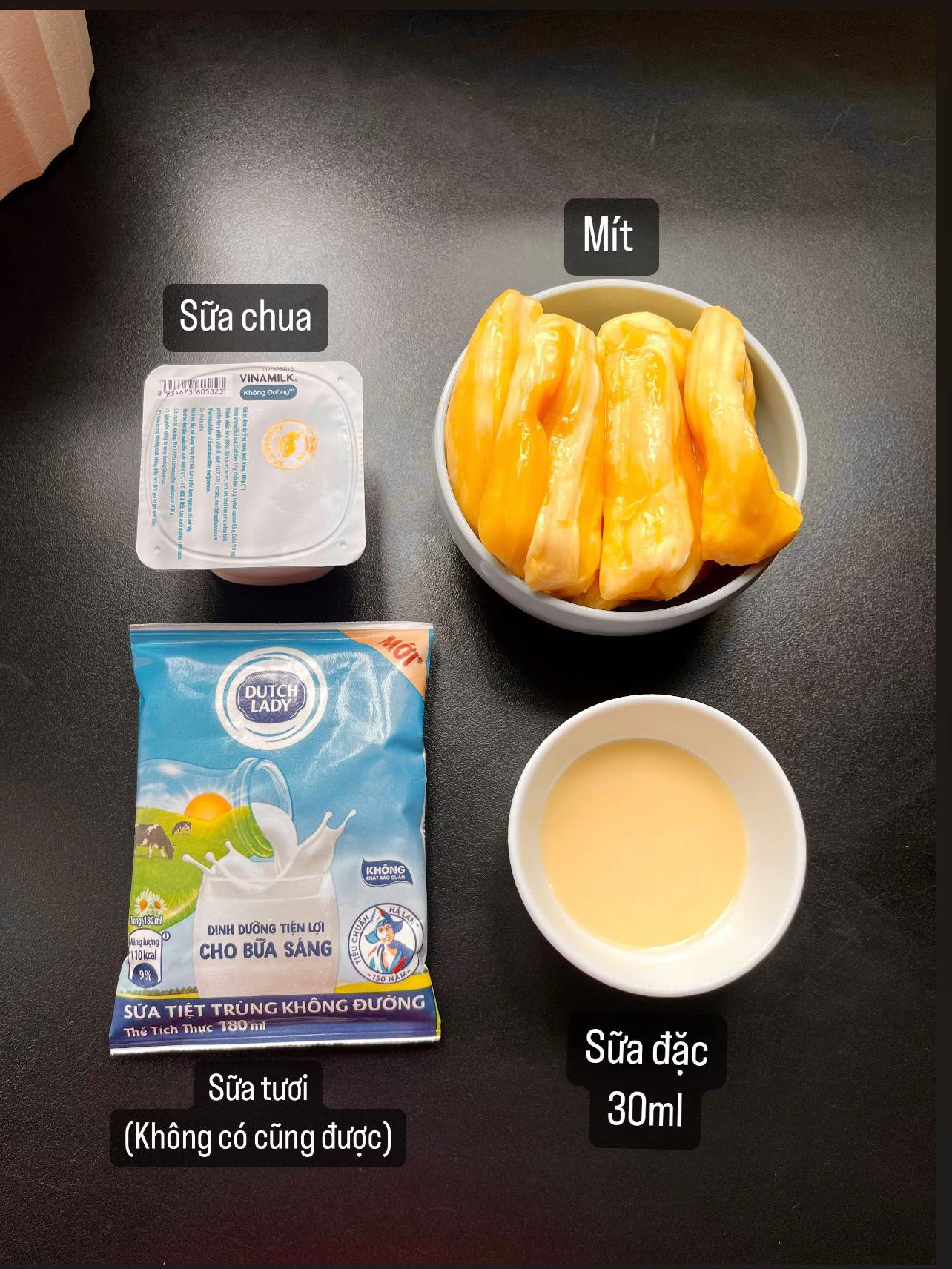 Kem mít sữa chua và sữa đặc - Công thức kem tự làm ngon tuyệt