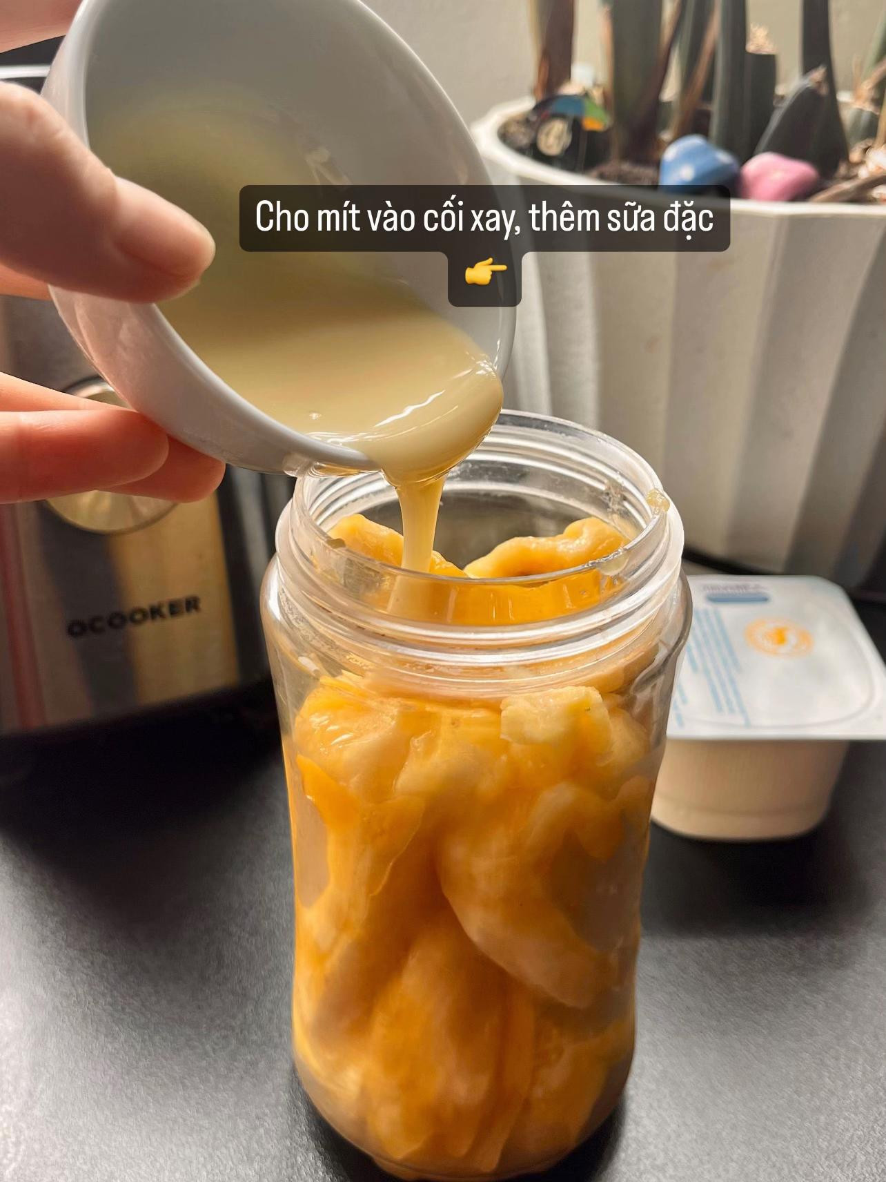 Kem mít sữa chua và sữa đặc - Công thức kem tự làm ngon tuyệt