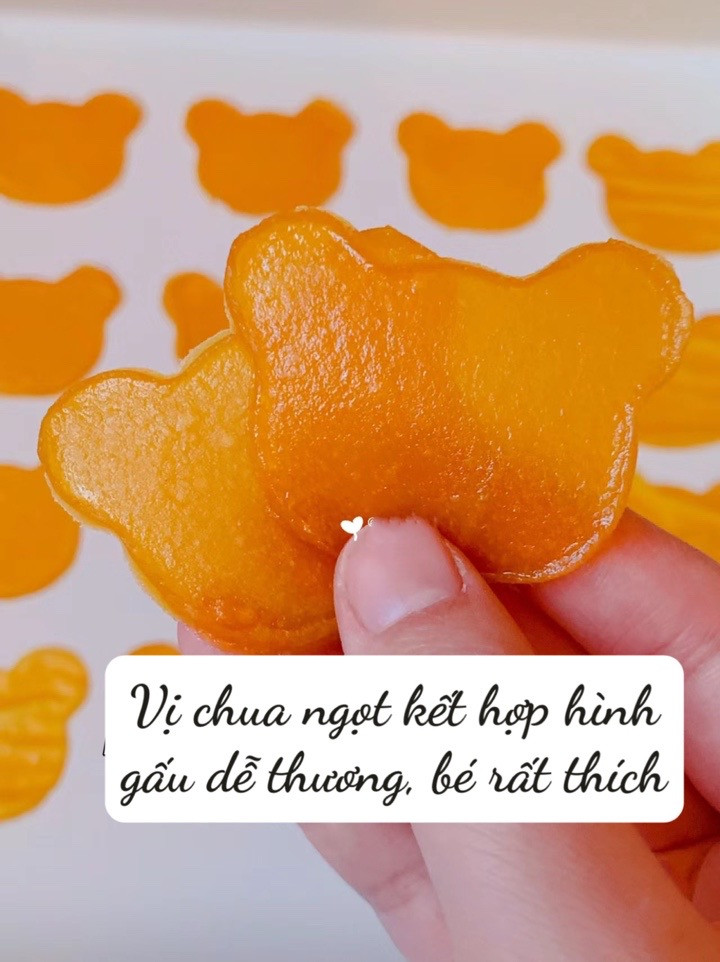 Kẹo Trái Cây Cho Bé: Kẹo Dẻo Hình Gấu Từ Táo Và Cam