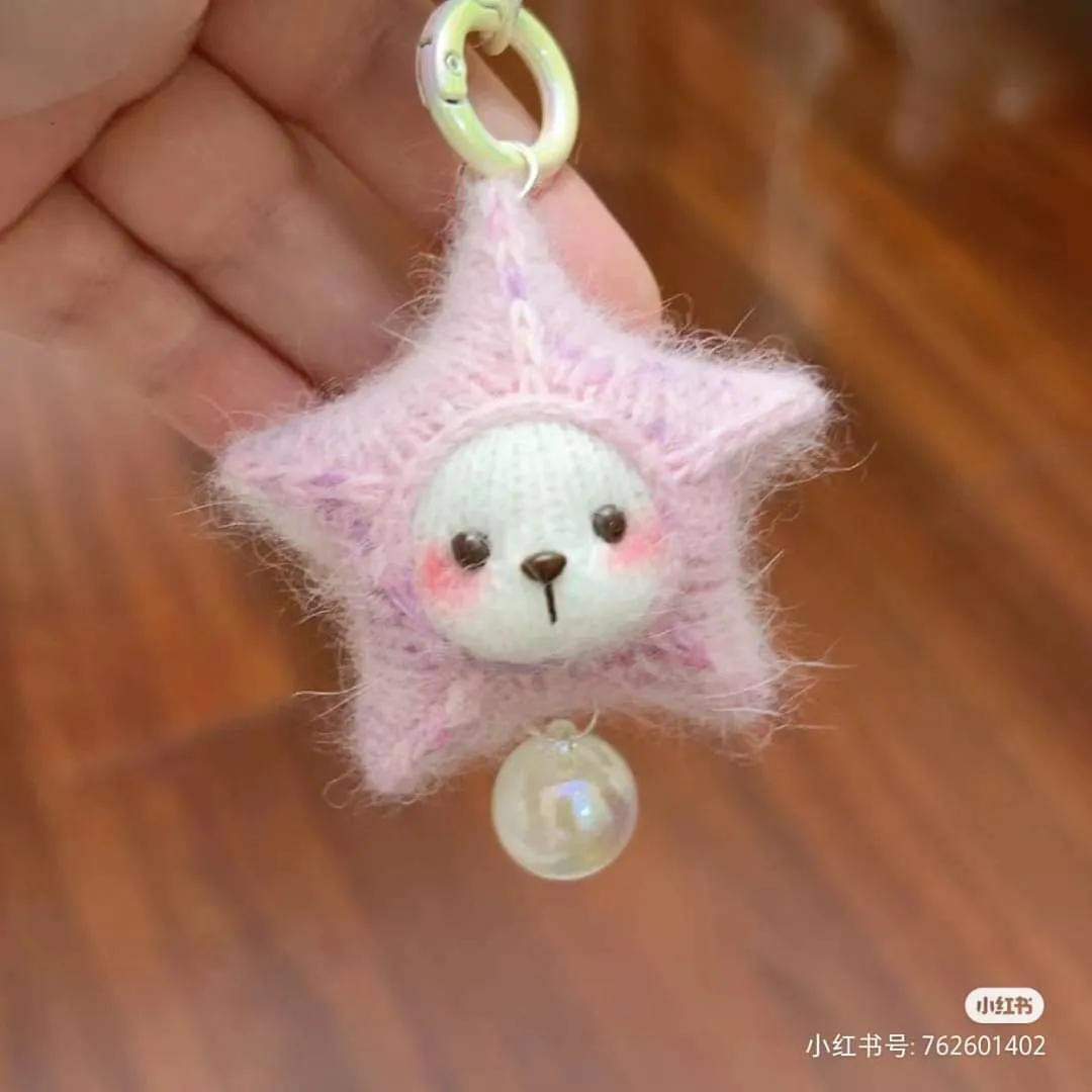 Knitted Star Bear Keychain Tutorial Chart