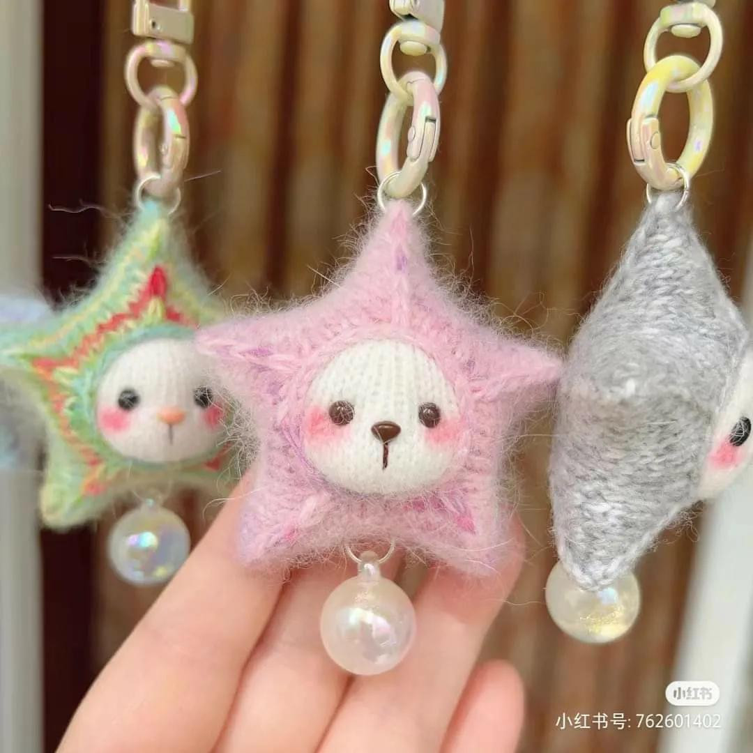 Knitted Star Bear Keychain Tutorial Chart