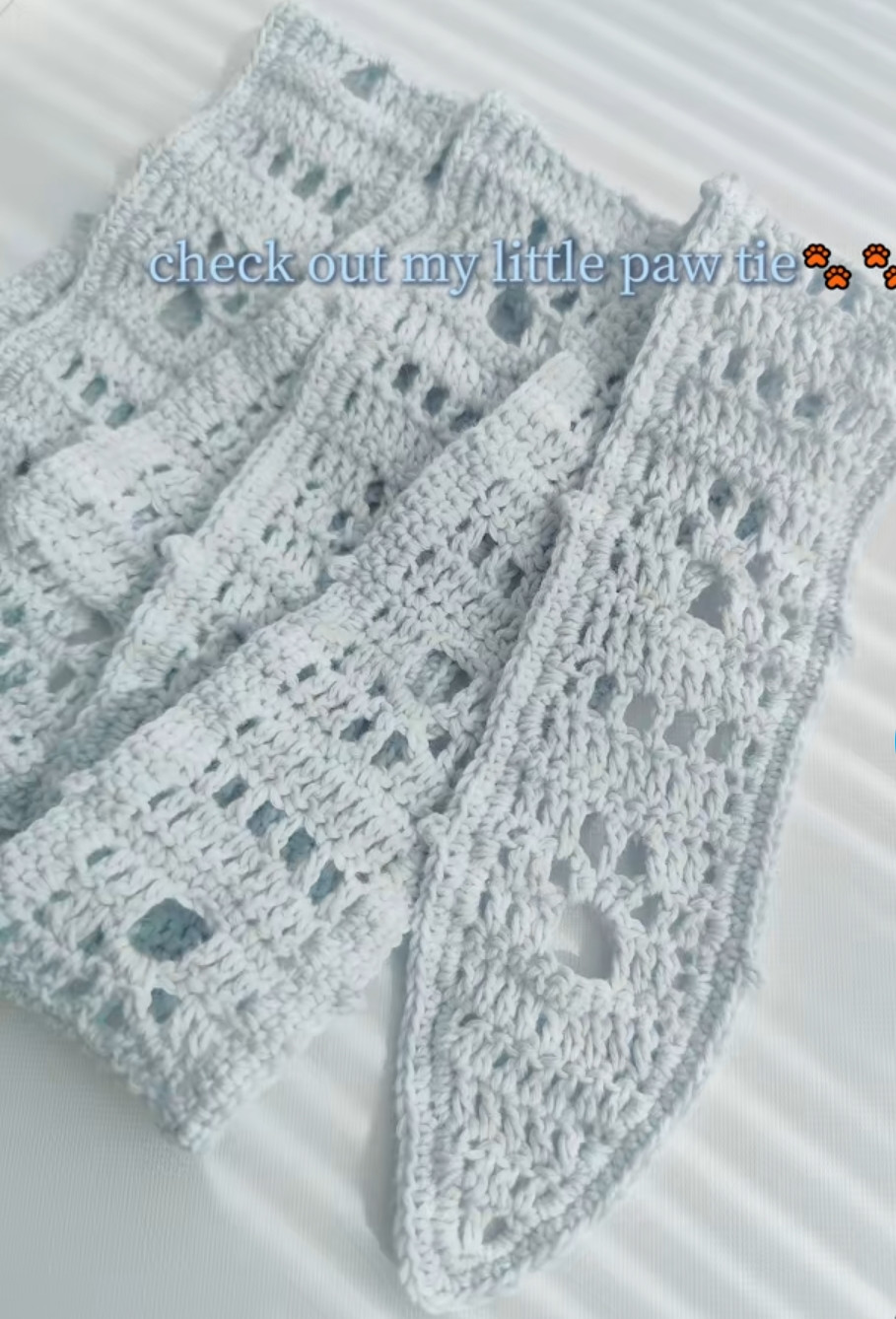 Light Blue Kitty Paw Tie Crochet Pattern Chart