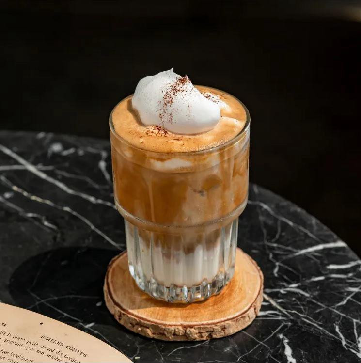 Mách Bạn Công Thức Các Loại Cà Phê Hot: Kem Muối, Sương Sáo, Hạnh Nhân và Phô Mai