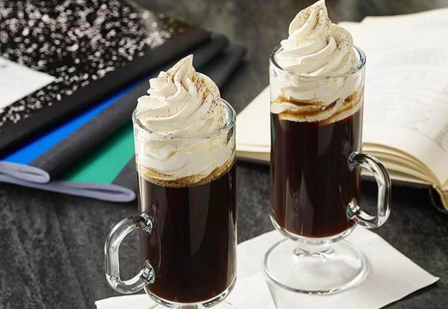 Mách Bạn Công Thức Các Loại Cà Phê Hot: Kem Muối, Sương Sáo, Hạnh Nhân và Phô Mai