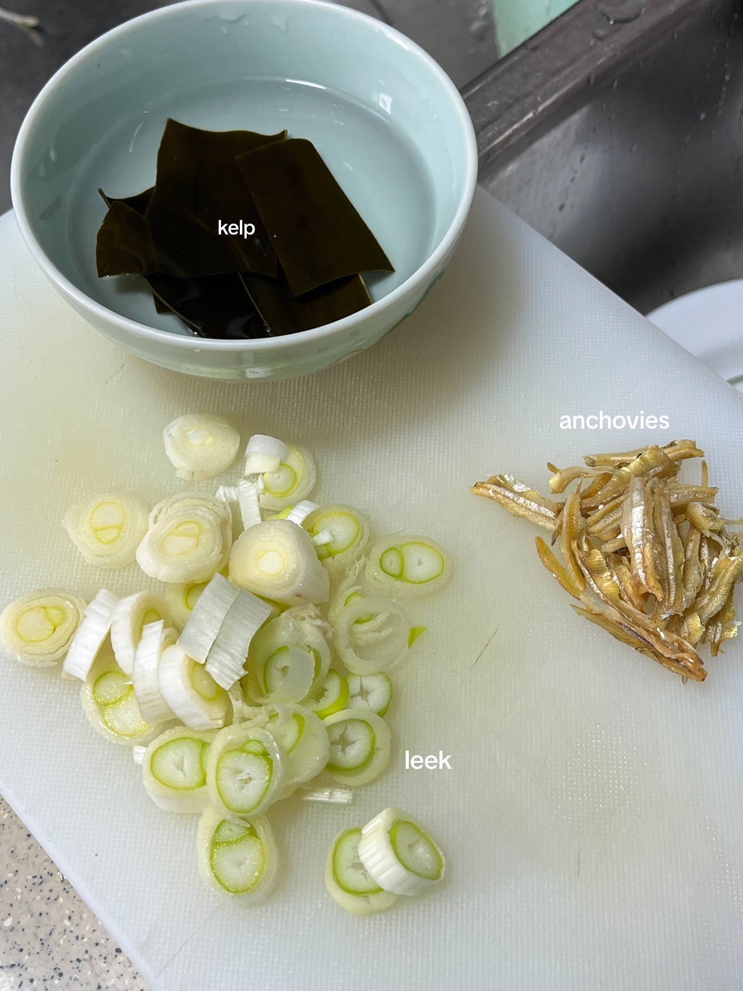 Make Egg Drop Soup with Me: Easy Korean Broth Recipe with Anchovies, Kelp, Leeks & Shimeiji Mushrooms