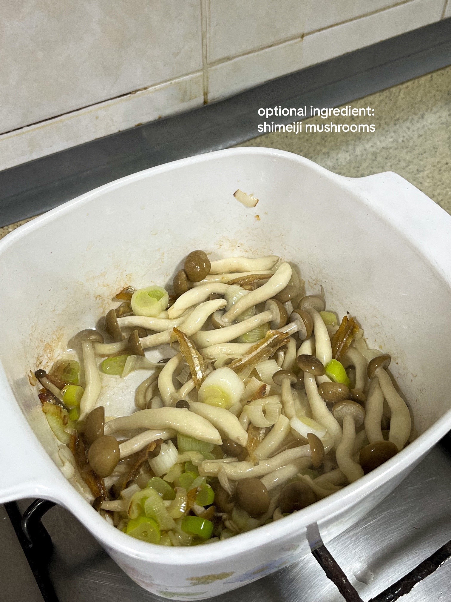 Make Egg Drop Soup with Me: Easy Korean Broth Recipe with Anchovies, Kelp, Leeks & Shimeiji Mushrooms