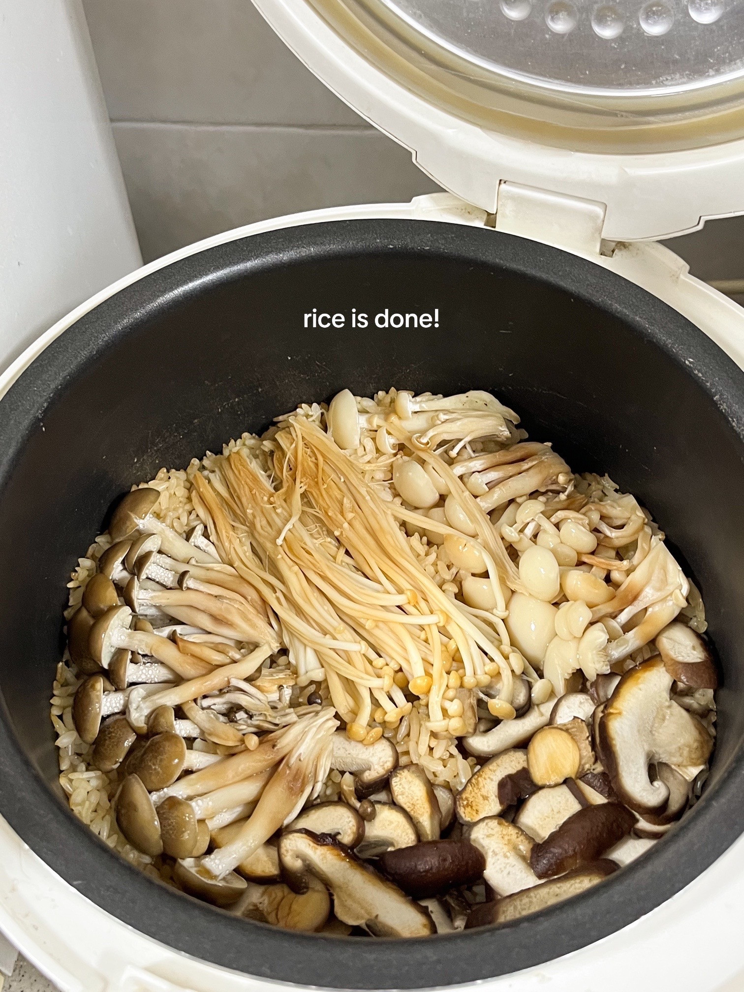 Make Miso Mushroom Pot Rice: A Simple One-Pot Meal with Enoki, Shiitake, and Shimeiji Mushrooms