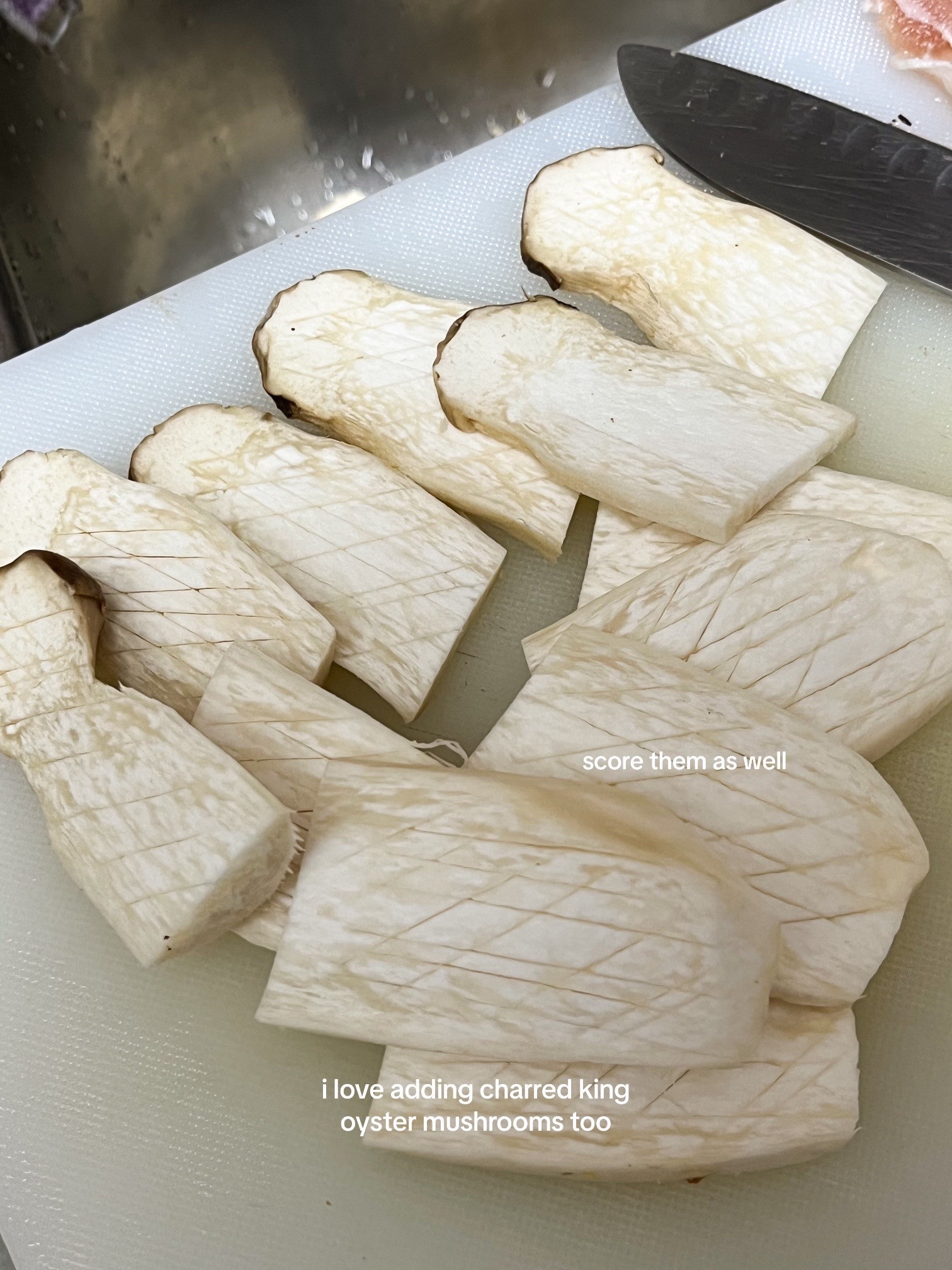 Make Miso Mushroom Pot Rice: A Simple One-Pot Meal with Enoki, Shiitake, and Shimeiji Mushrooms