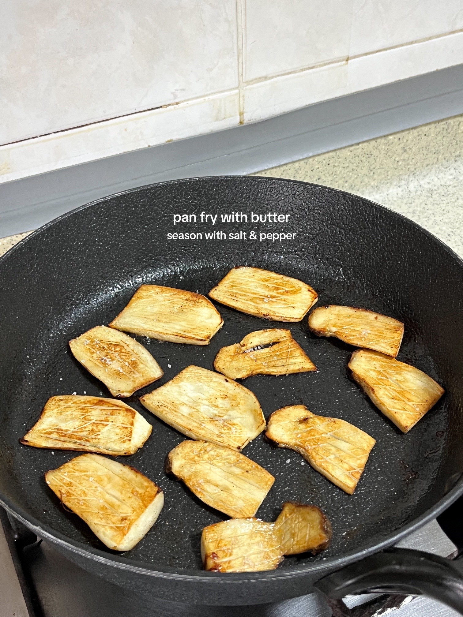 Make Miso Mushroom Pot Rice: A Simple One-Pot Meal with Enoki, Shiitake, and Shimeiji Mushrooms