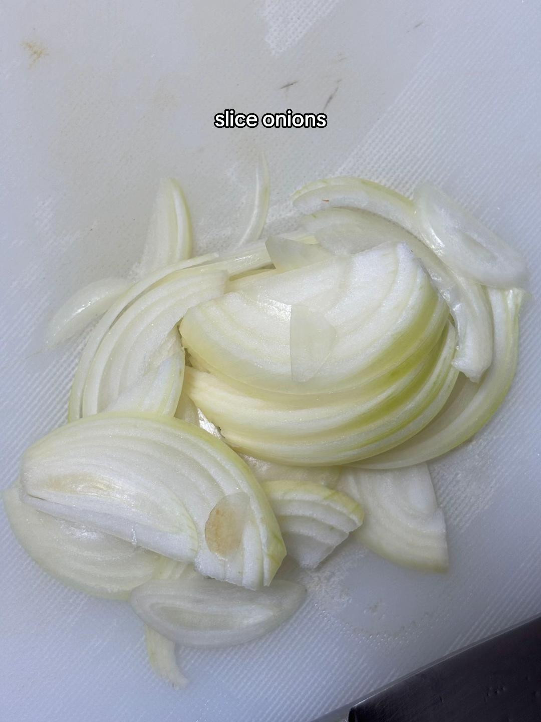 Make Oyakudon with me: Quick and easy Japanese chicken and egg rice bowl recipe