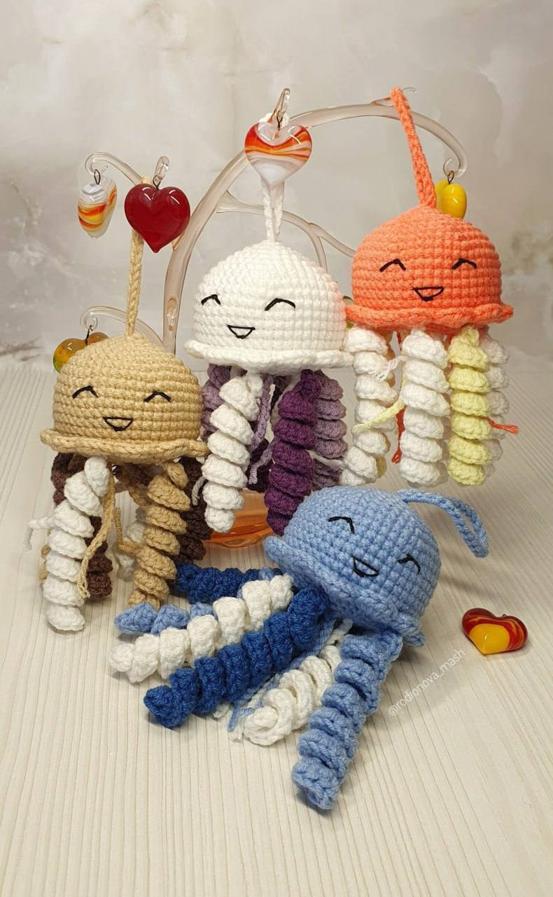 Маленькие медузы: схема вязания амуруми