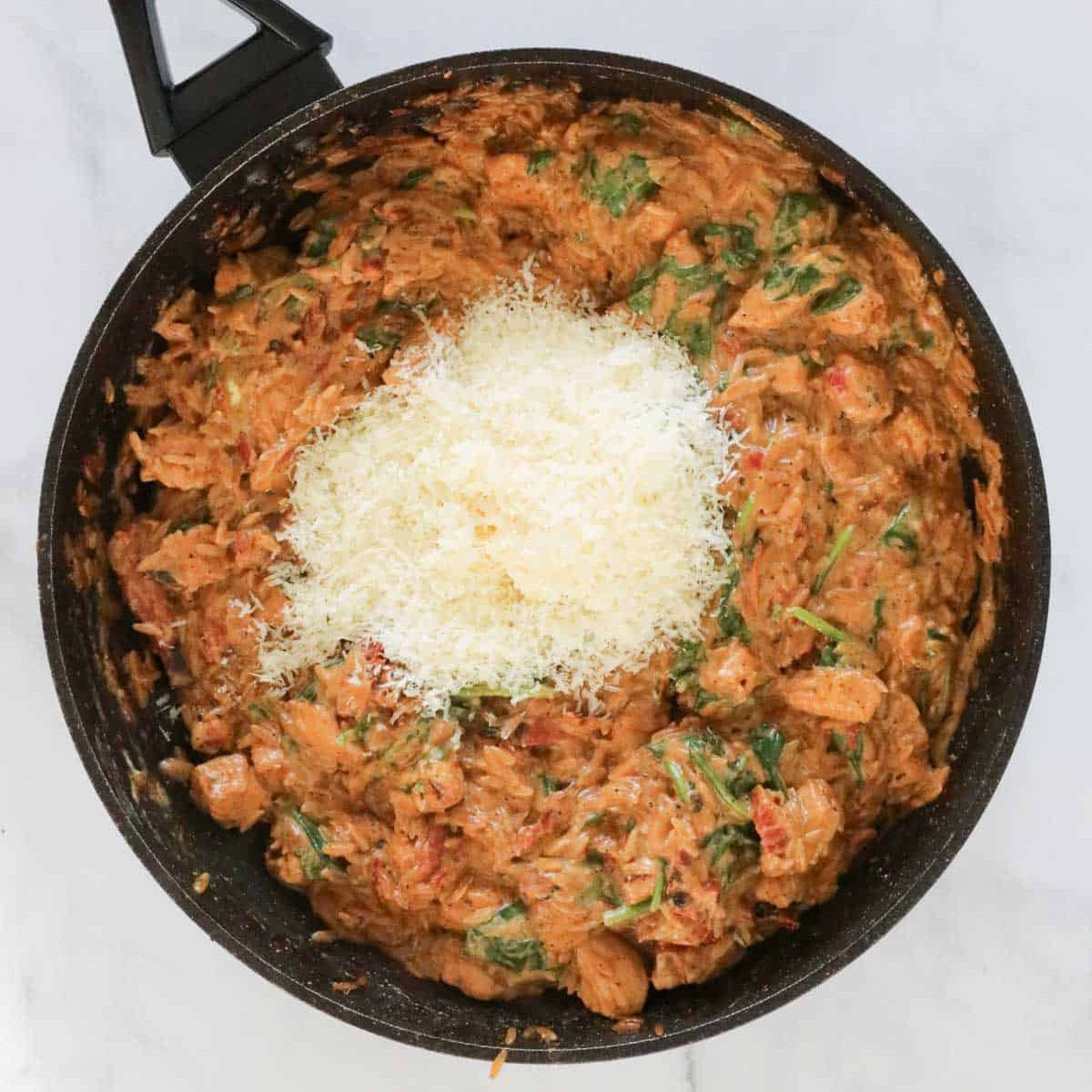 Marry Me Chicken Risoni: Creamy One-Pan Pasta with Spinach and Parmesan