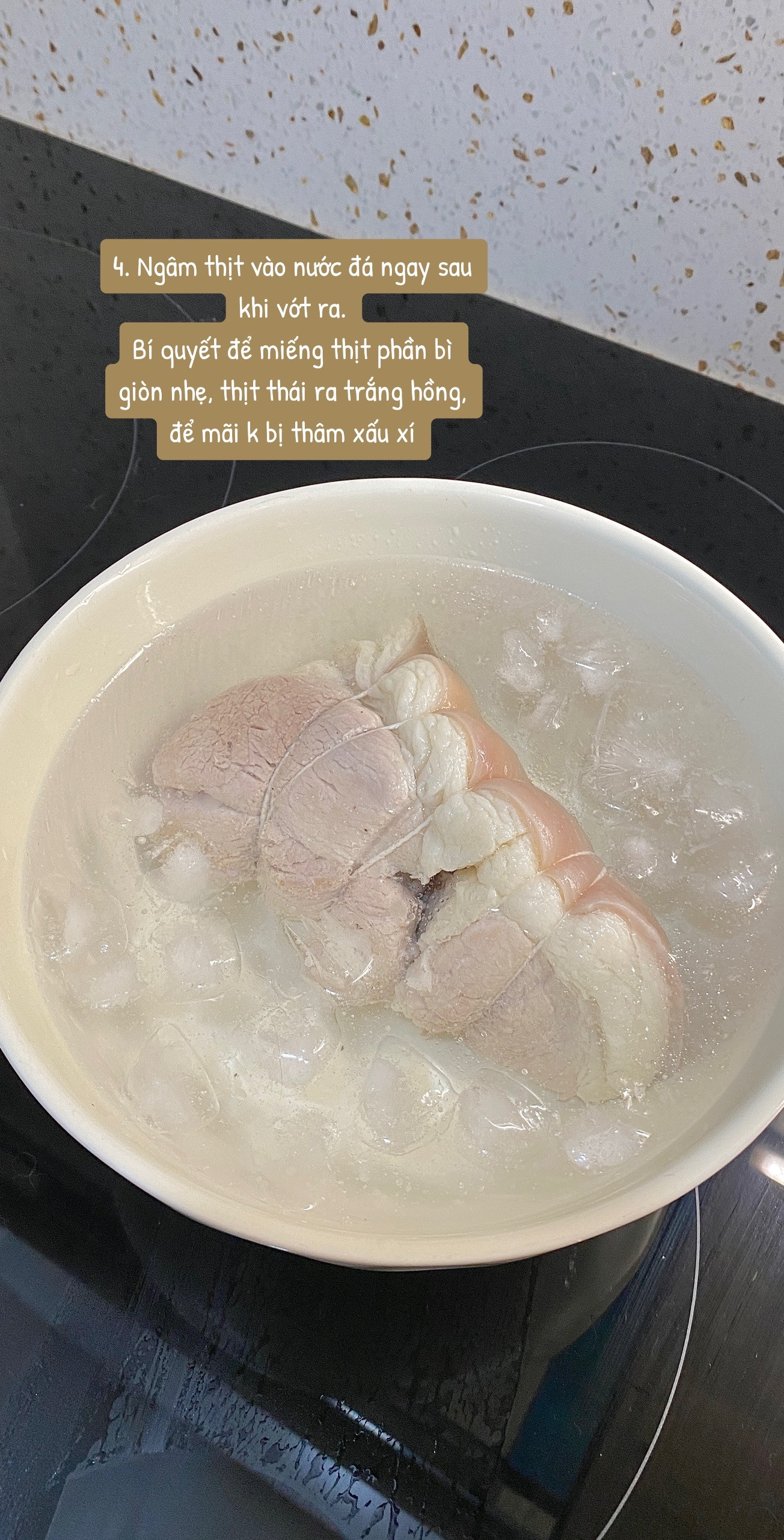 Mẹo luộc thịt thơm ngon, trắng hồng không thâm