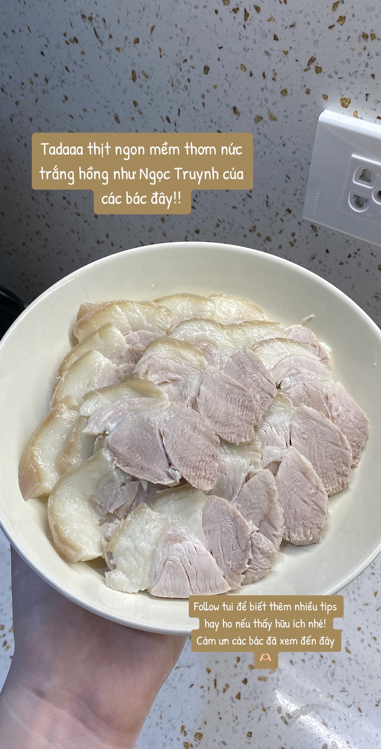 Mẹo luộc thịt thơm ngon, trắng hồng không thâm