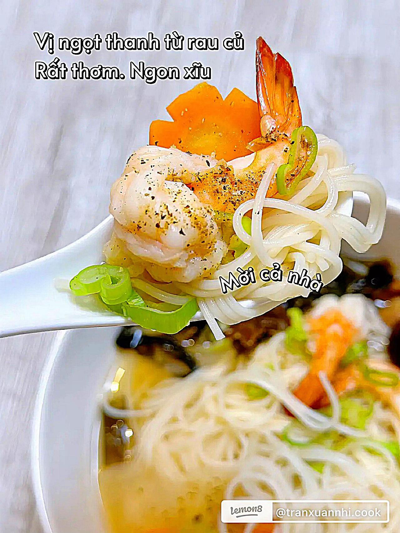 Mì Thanh Mát Tôm Nấm: Bữa Sáng Dinh Dưỡng Cho Team Lười, Ngon Tuyệt