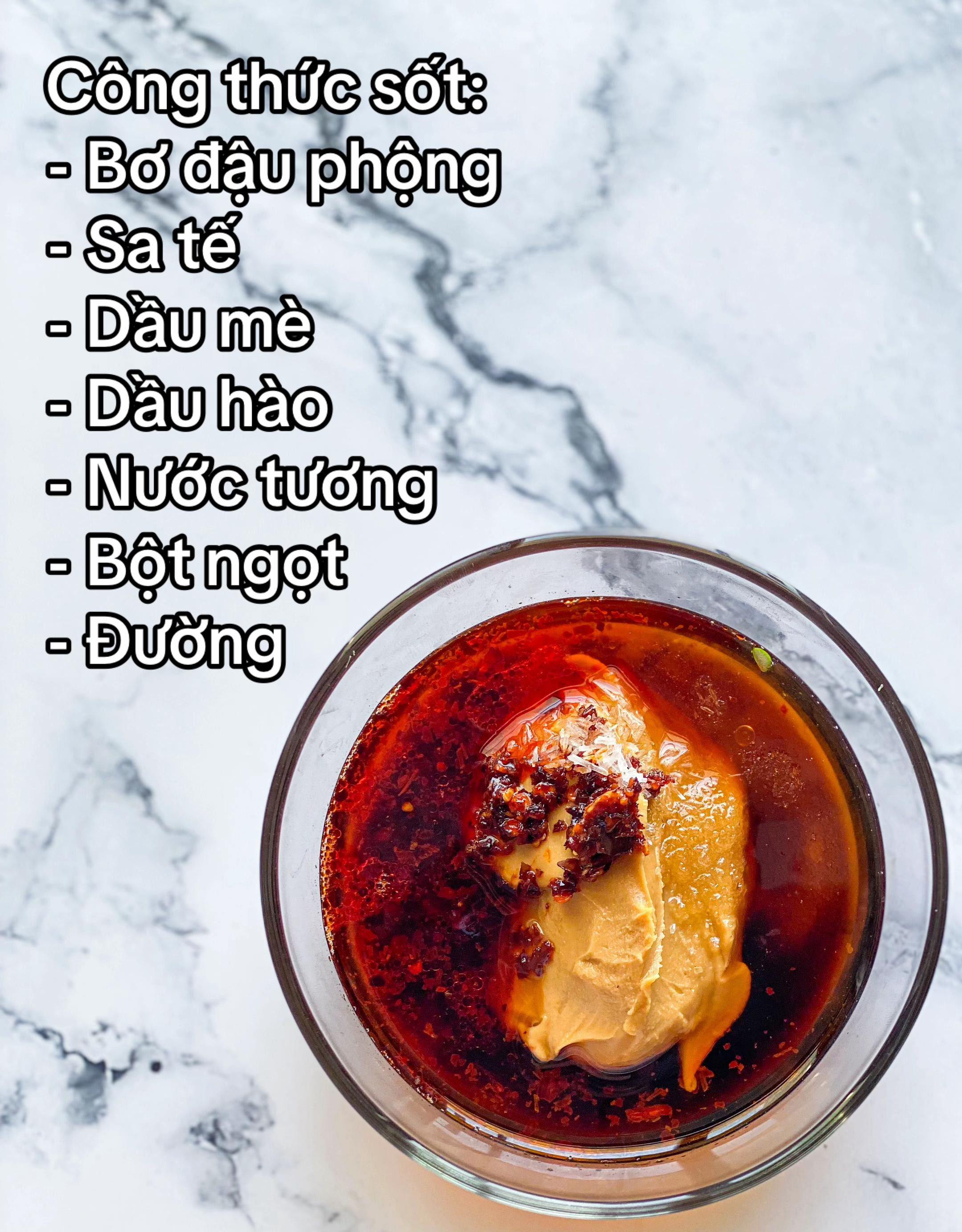 Mì Udon bò xào sốt bơ đậu phộng cay